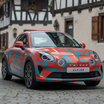 Twingo alpine : retour en flèche d'une icône au style effréné
